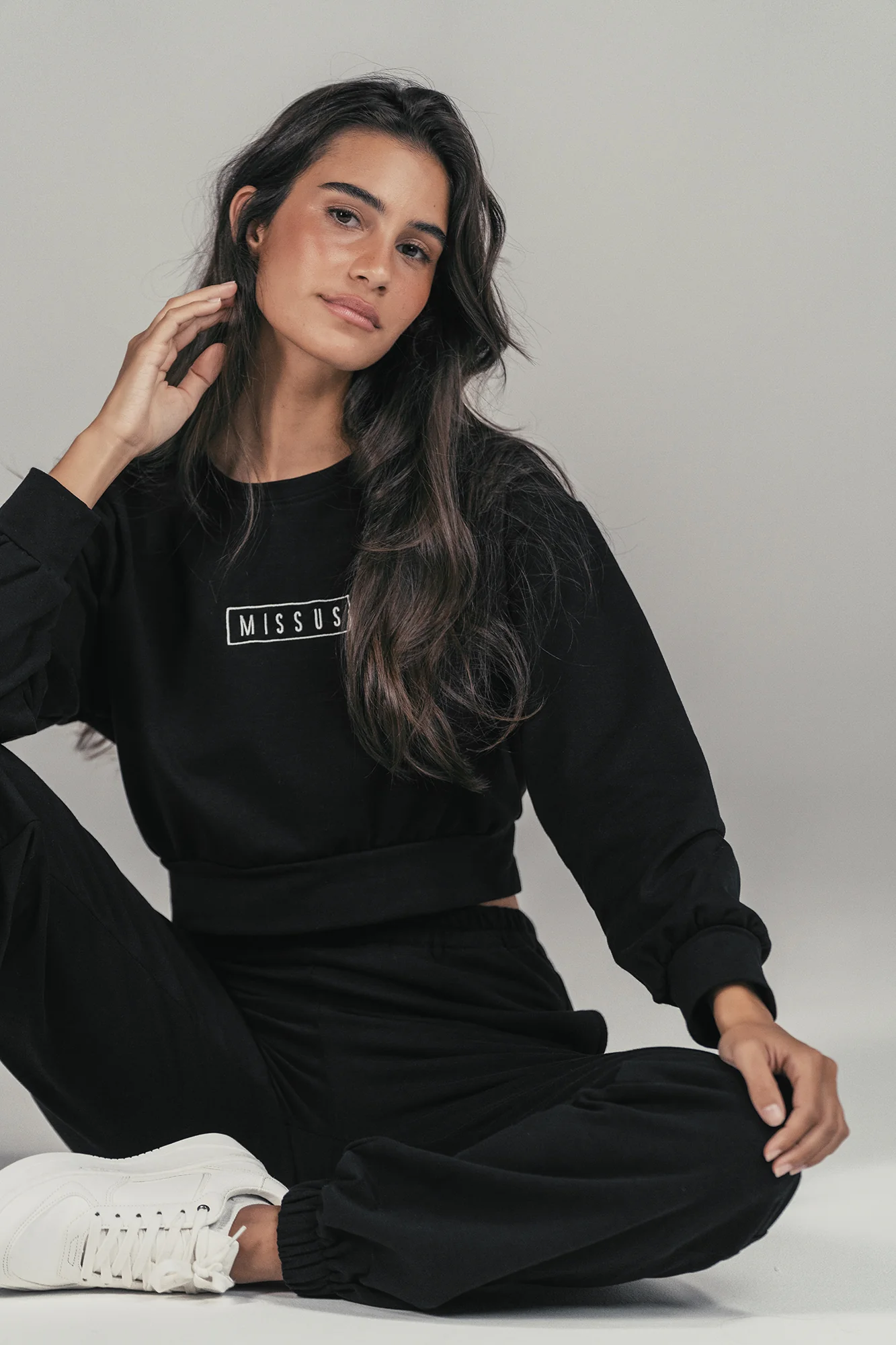 BLACK TRACKSUIT CREWNECK SWEATSHIRT - Image 4
