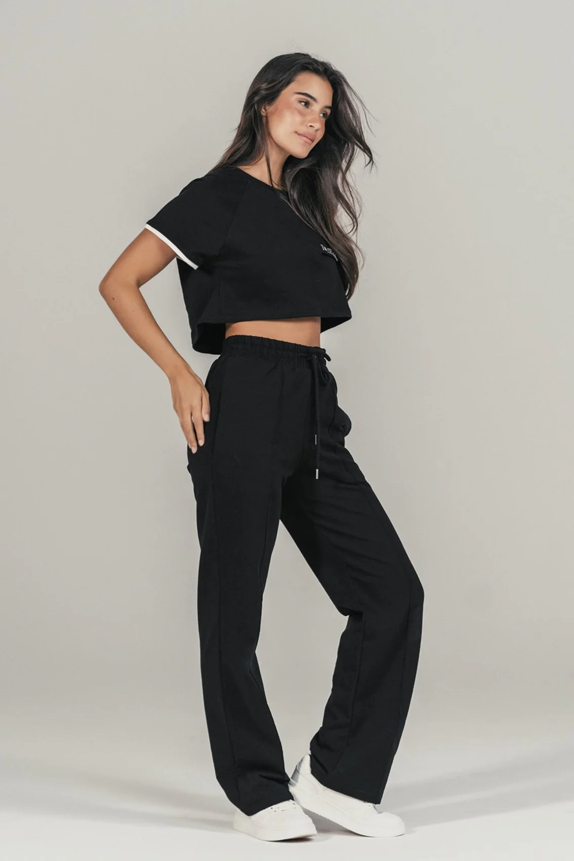 BLACK TRACKSUIT T-SHIRT - Image 4